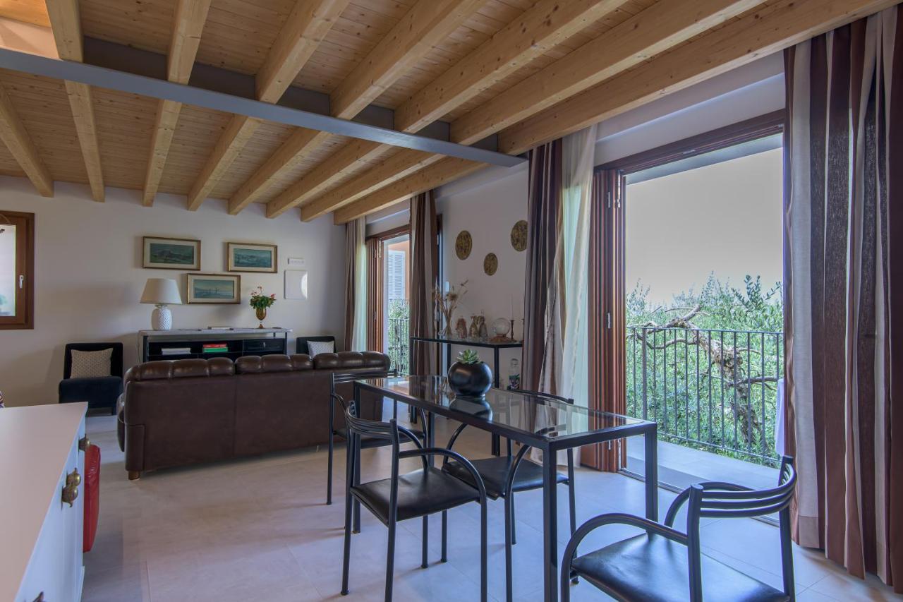 In Riva Al Lago Di Iseo Dependance Primo Piano Marone Zewnętrze zdjęcie