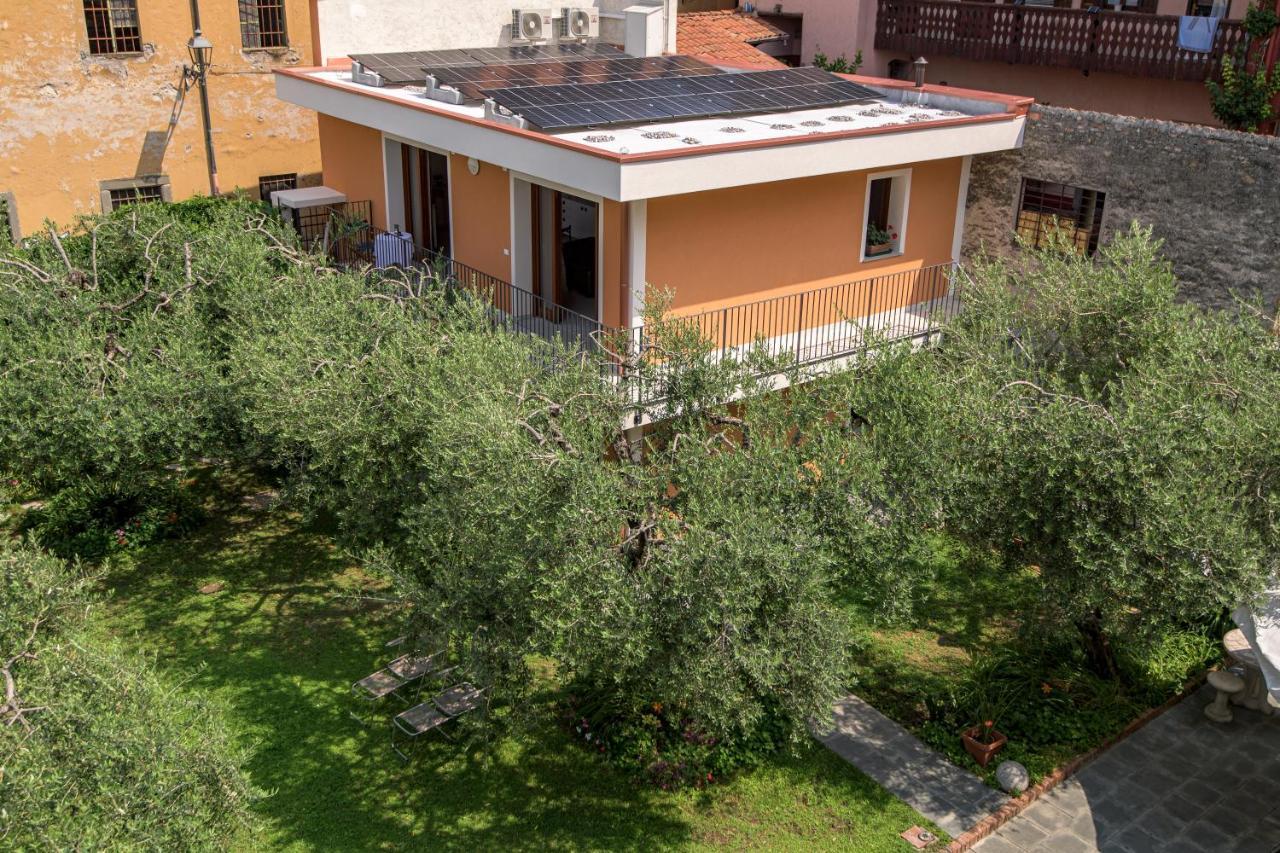 In Riva Al Lago Di Iseo Dependance Primo Piano Marone Zewnętrze zdjęcie